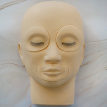 Load image into Gallery viewer, Mannequin Training Head